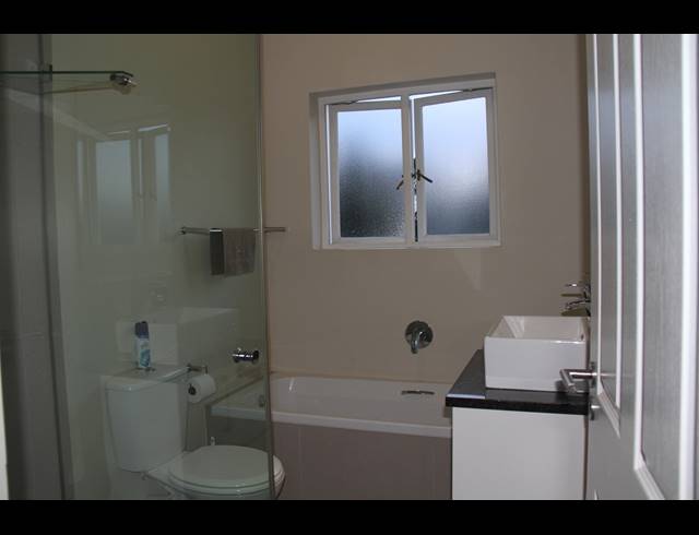 3 bed property to rent in KOELENHOF